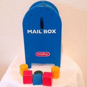 Vintage schilling Mail box